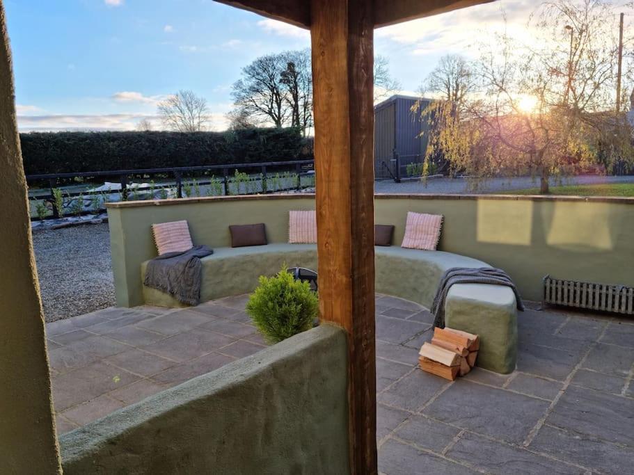 Willow Lodge, Wolfscastle Haverfordwest Exterior photo